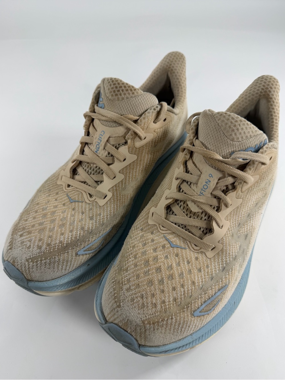 HOKA‎ Clifton 9 Running Shoes Women's 8.5B Beige Blue Cushioned Sneakers